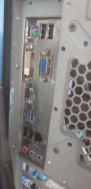 intel i7 2nd gen with gigabyte board and 4 gb ram 1