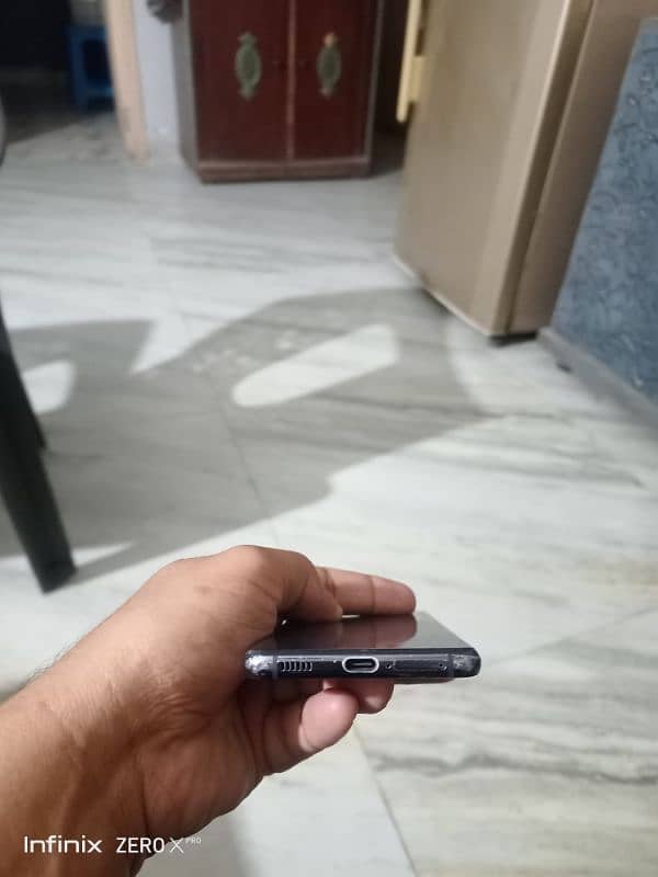 Samsung  Galaxy S21  5G  8/128 6