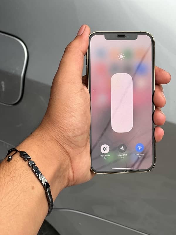 iphone 12pro gold colour  non pta Jv 2