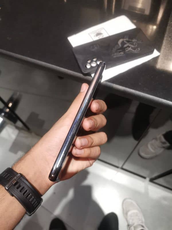 Sumsung A52s 5g exchange iphone 1