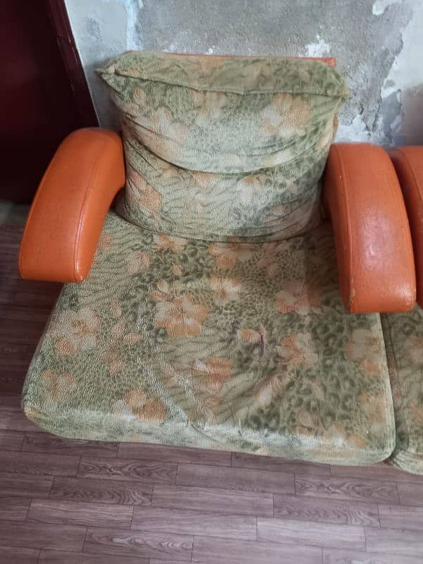 7 seater sofa for sell Acha wala 1
