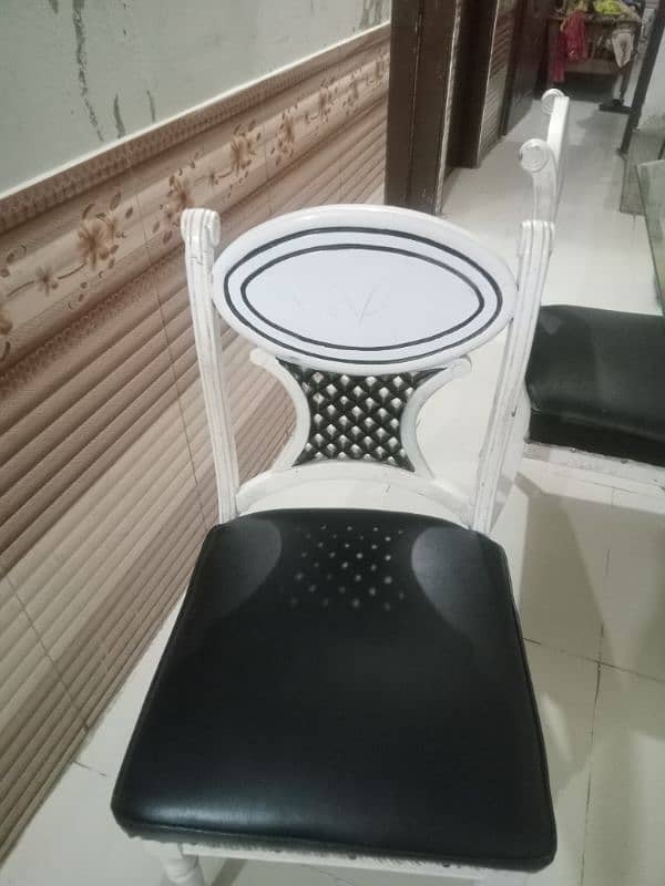 Dining Table for sell 2