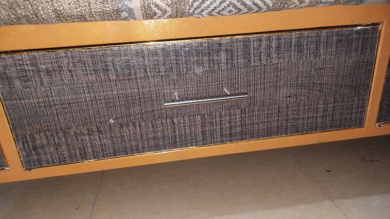 New bed golden with green colour meatel with powder coting 5