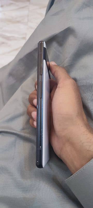 Google pixel 6a 3