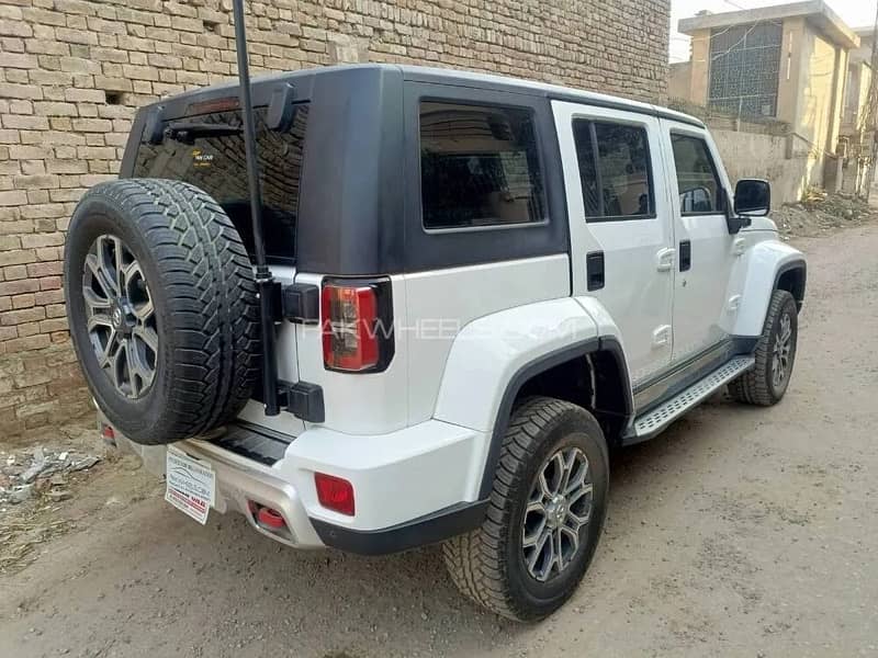 BAIC BJ40 Plus 2023 3
