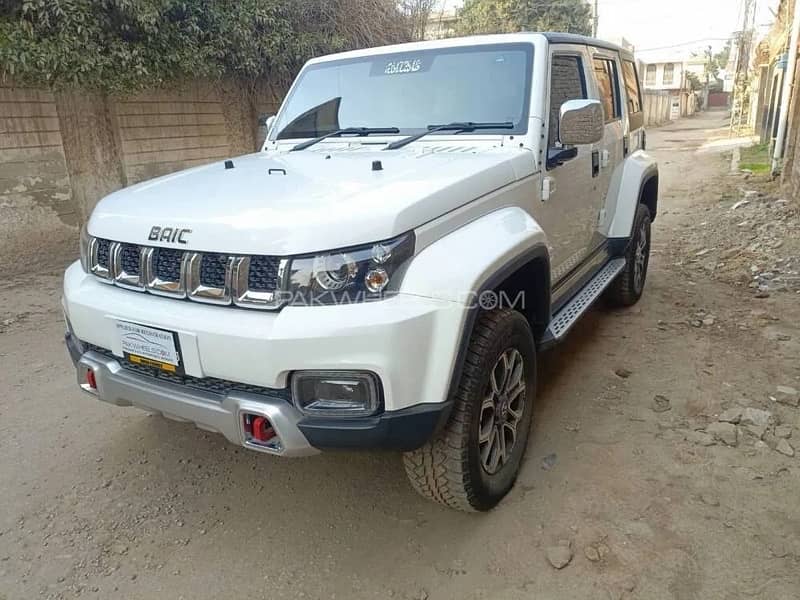 BAIC BJ40 Plus 2023 4