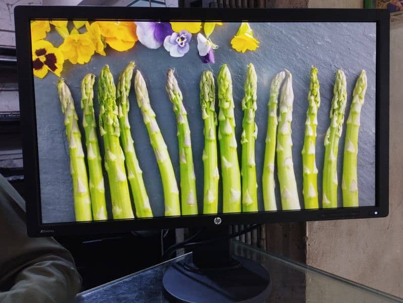 27 inch Hp 2k IPS professional LED 1