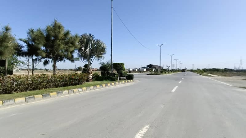 10-Marla Ready-for-Possession Plot in Tahir Block, SA Gardens Phase 2 Affordable & Prime Location 15