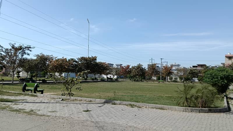 10-Marla Ready-for-Possession Plot in Tahir Block, SA Gardens Phase 2 Affordable & Prime Location 25