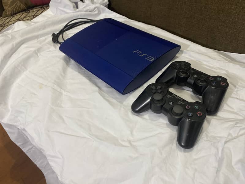 Ps3 For sale with 100+ game pre installed and 2 wireless controllers 1
