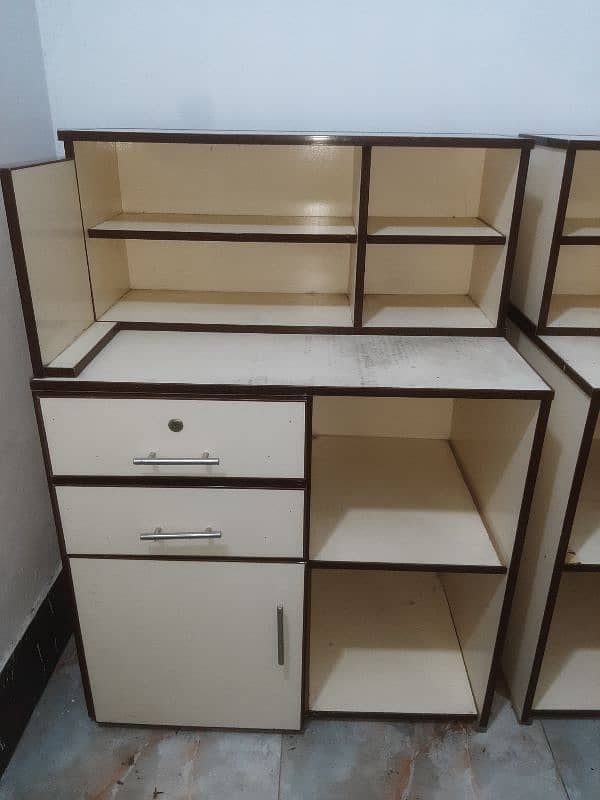 clinic dispensary table and small boxes shelves condition 100% new. 1