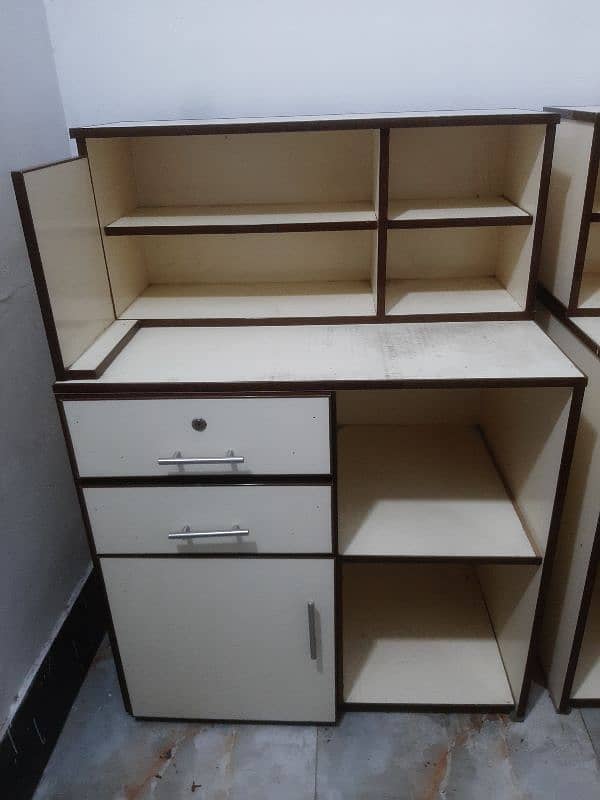 clinic dispensary table and small boxes shelves condition 100% new. 2