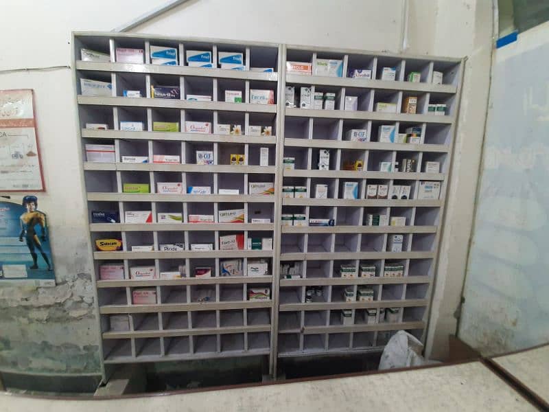 clinic dispensary table and small boxes shelves condition 100% new. 4