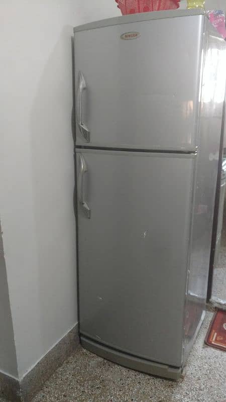 Refrigerator 0