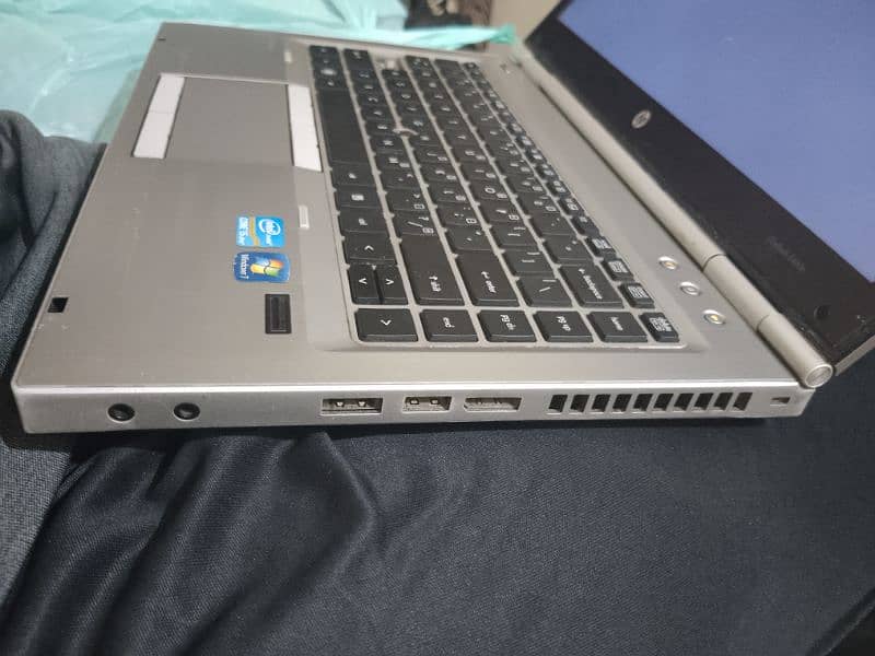 Hp elitebook 8460P 1