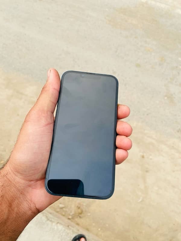 iPhone 13 8