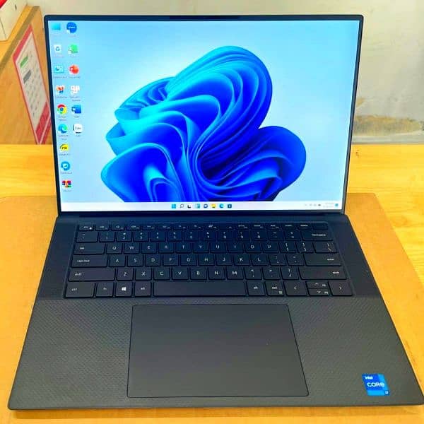 DELL precision 5560 brand new 0