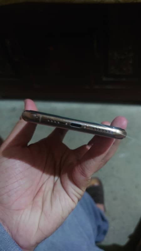 iphone xsmax dual sim approved with box waterpack 2