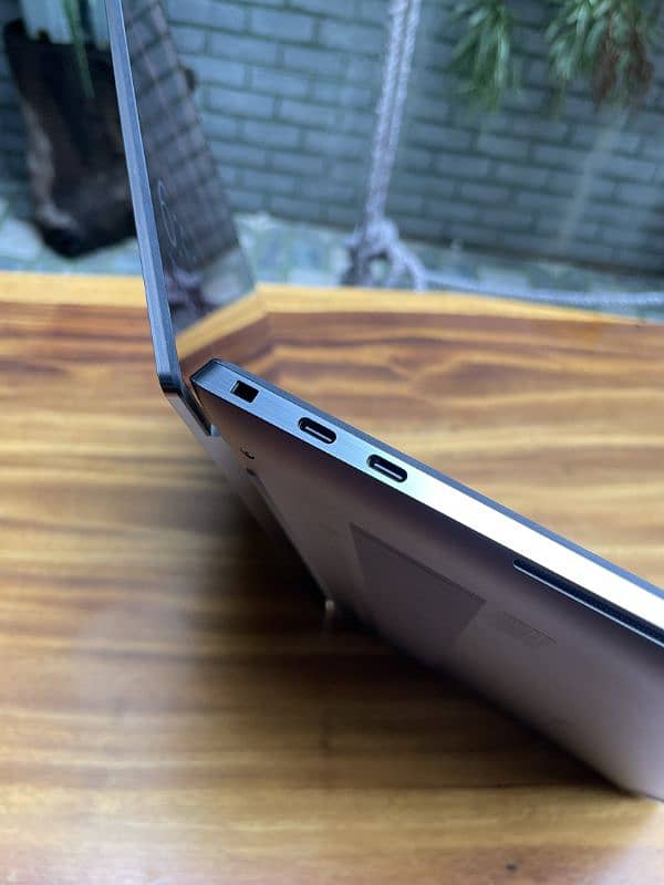 DELL precision 5560 brand new 2