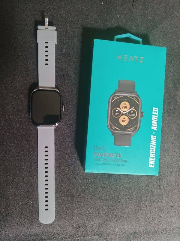HEATZ HW18 smart watch AMOLED display 4