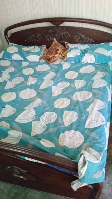 double bed with 2side table 1
