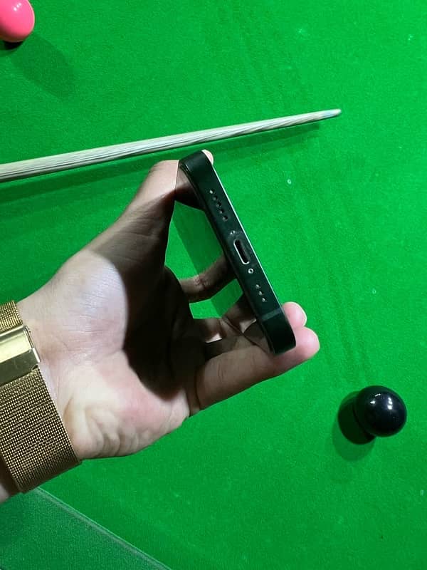 iphone 13 green color  jv waterpack battery heath 96 1