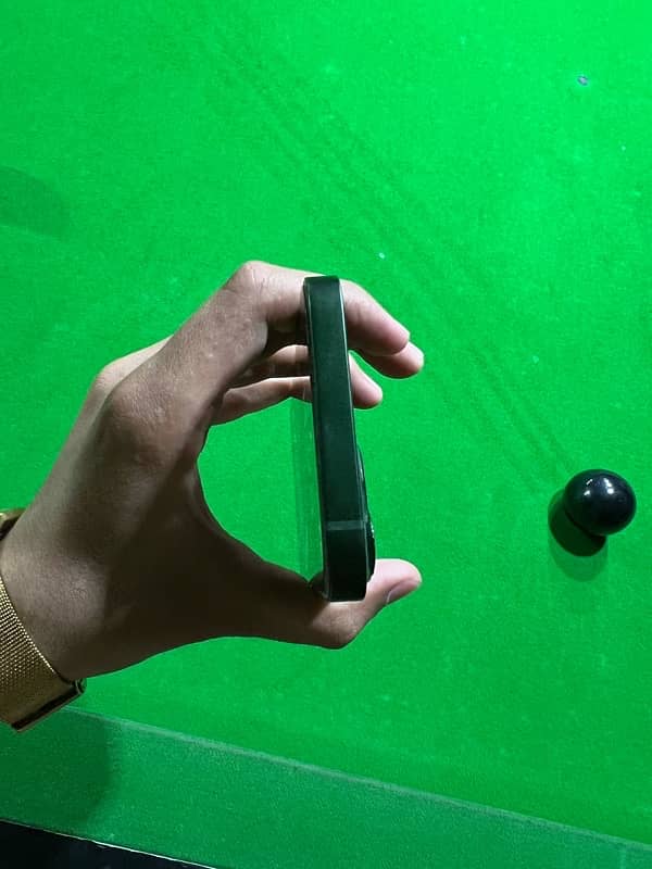 iphone 13 green color  jv waterpack battery heath 96 5