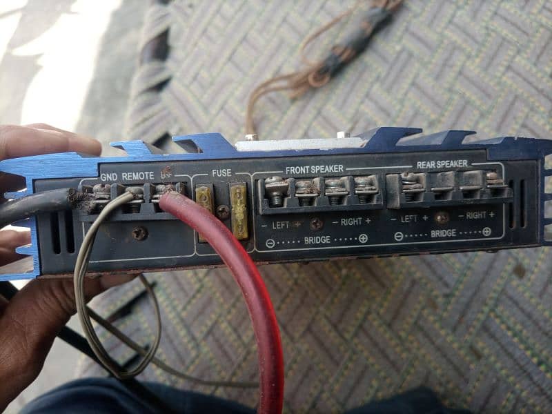 Imported car Amplifier 1600 watts high power sound 2