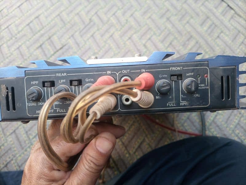 Imported car Amplifier 1600 watts high power sound 3