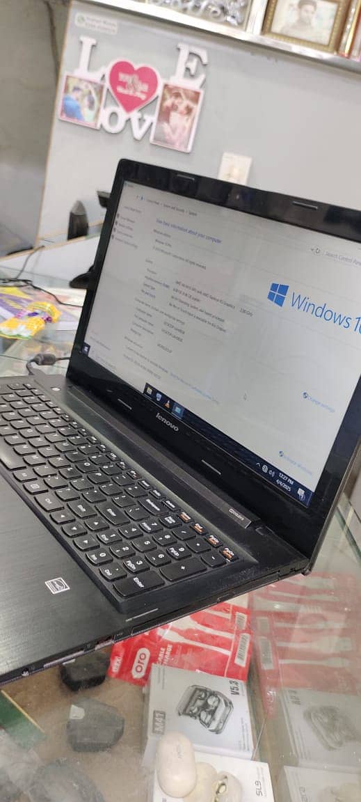 Laptop, PC, AMD A8-6410 APU with AMD Radeon R5 Graphics 2