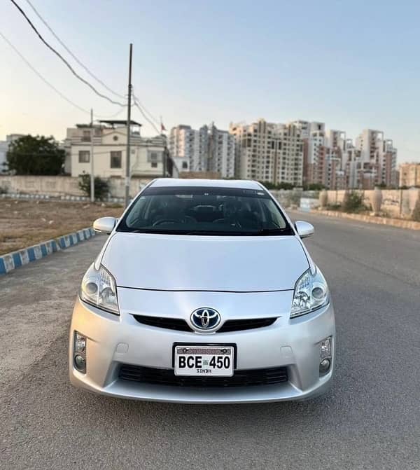 Toyota Prius 1.8 Model 2011/14 0