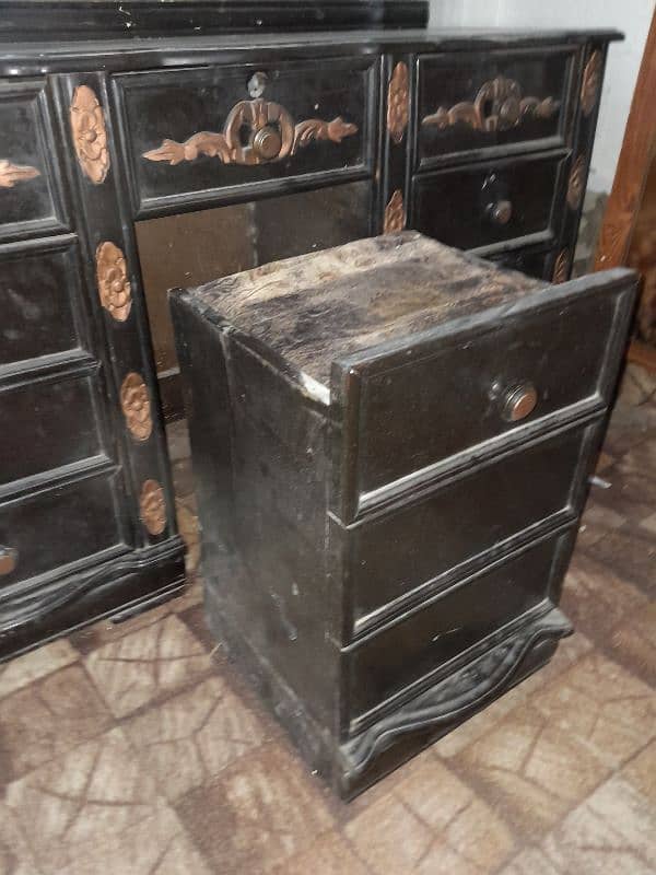 Dressing table in good quality 4