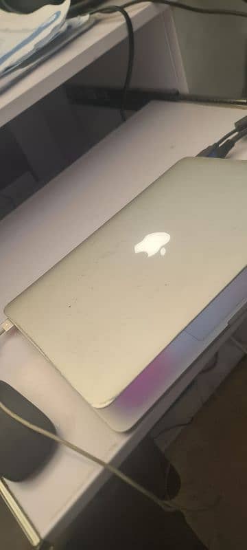 mac book pro Retina 13 inches early 2015 0