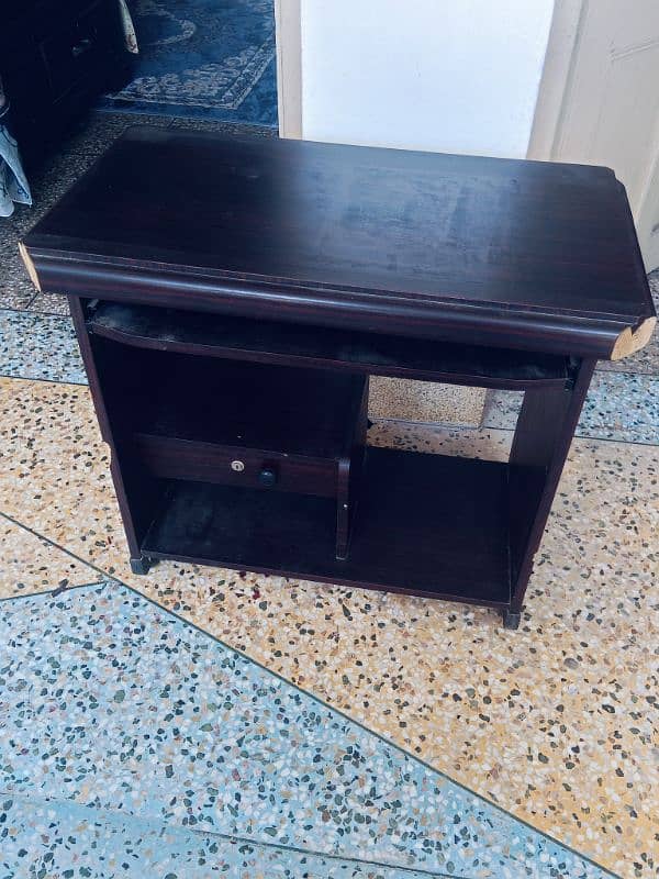 computer table 1