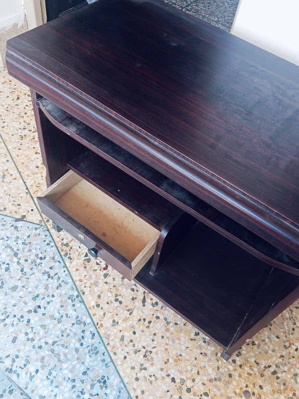 computer table 4