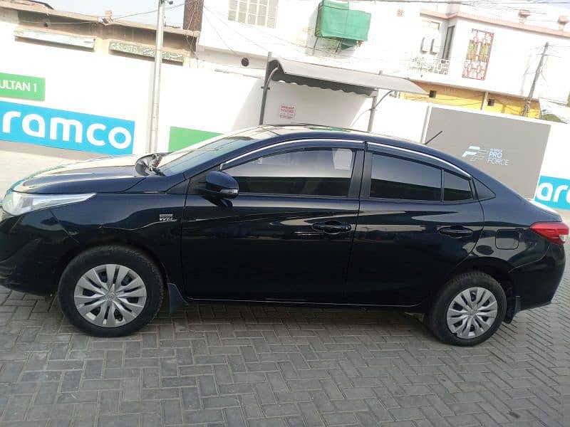 Toyota Yaris Gli cvt 4