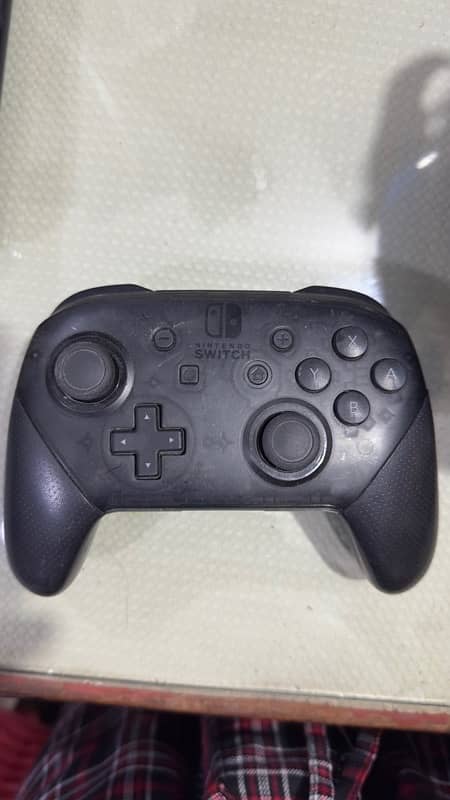 Original Nintendo Switch Pro Controller 0
