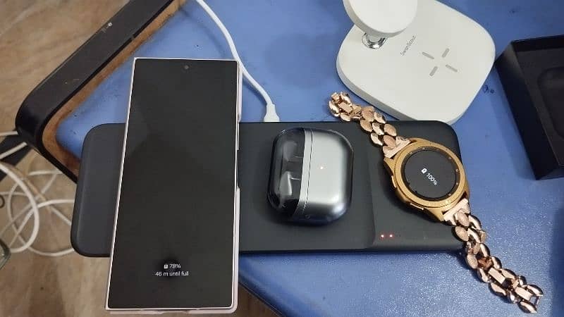 Samsung Wireless Charger - 3 in 1 2