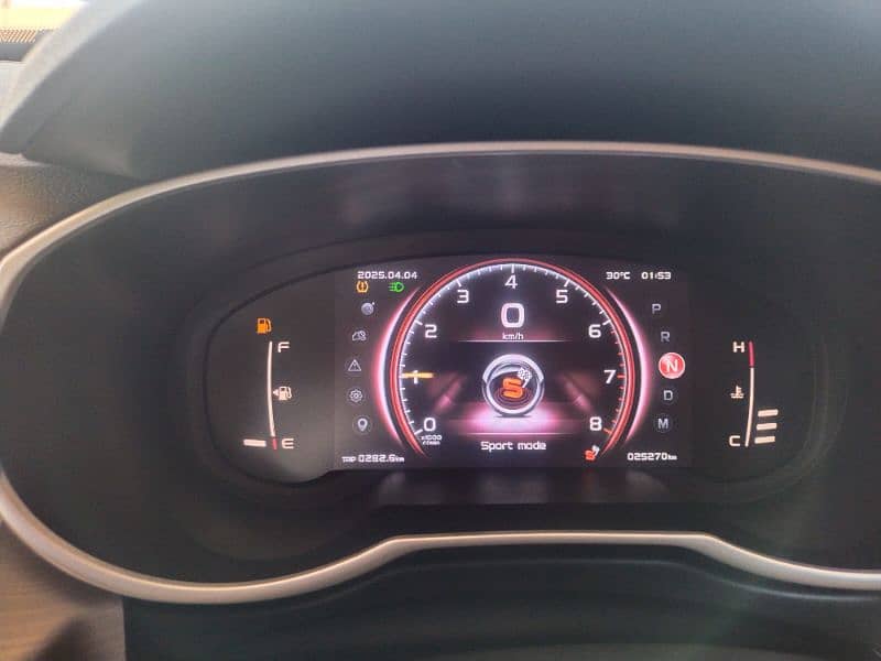 Proton X70 FWD premium 2022 3