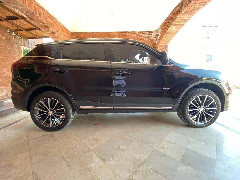 Proton X70 FWD premium 2022 13