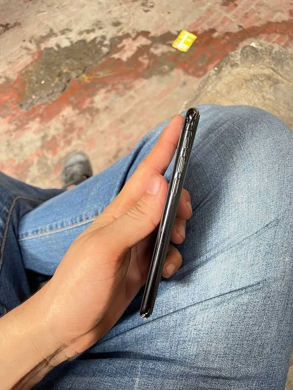 iphone xs 64 gb Non PTA 100% Original 4