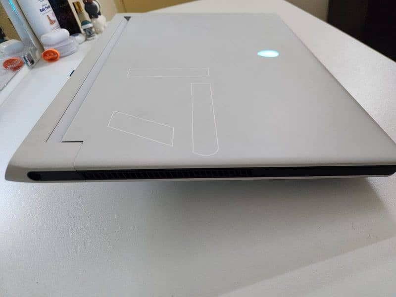 Alienware x17 r1  Rtx 3080 I9 2TB 64GB 360 Hz | Gaming Laptop 2