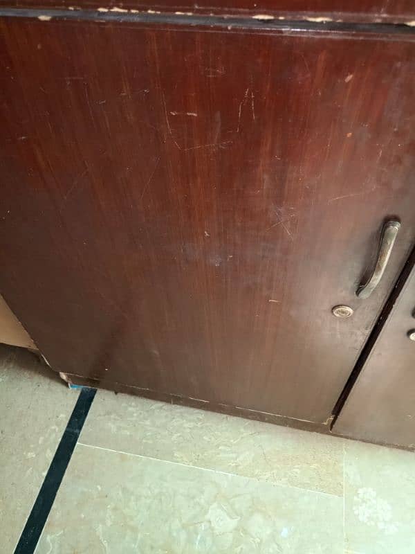 dewiter 2 door wood used 4