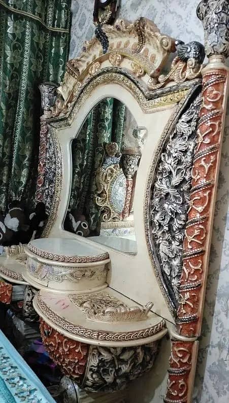 Bed /bed set / mattress/ dressing / side tables / furniture 1