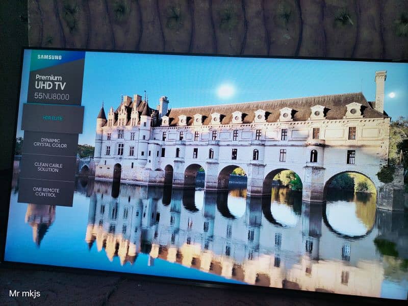 Samsung 55 inches smart led tv 3