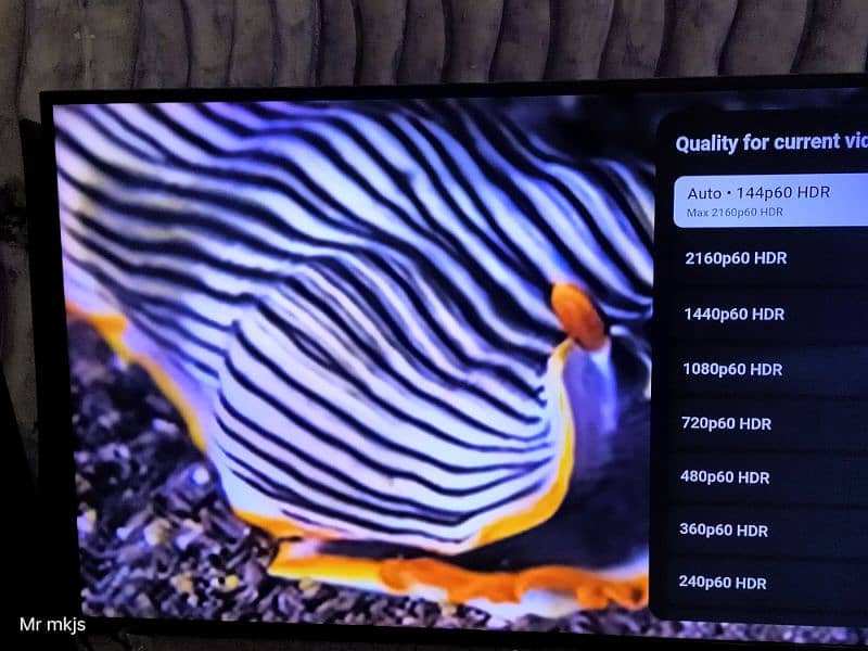 Samsung 49 inches smart led tv 3