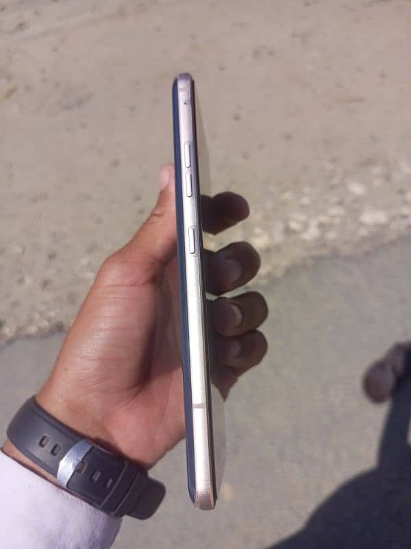 lg v60 6