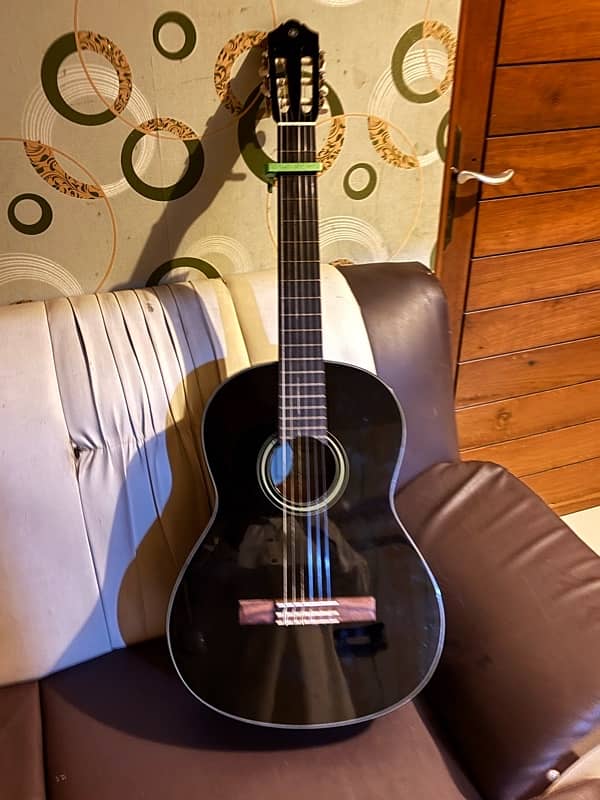 Classical Guitar / Yamaha c40 II Imported 0