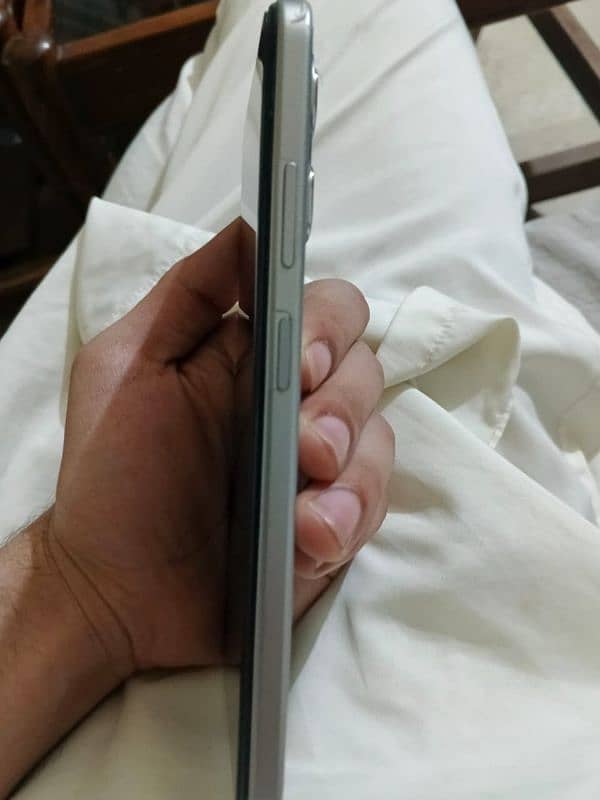 Infinix hot 50i 6/128gb 1