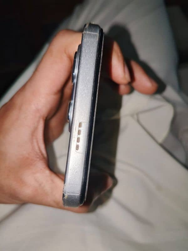 Infinix hot 50i 6/128gb 4